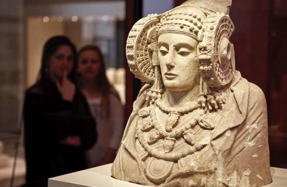 Elche y su patrimonio arqueológico: desde los templos místicos hasta la famosa Dama de Elche