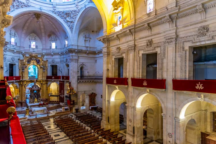 Basílica de Santa María de Elche, interior