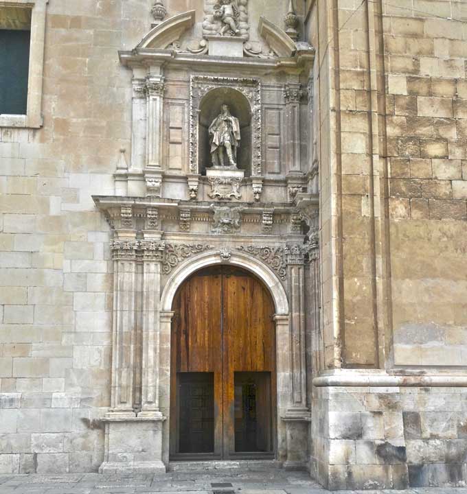 Fachada San Acatángelo Basílica Santa María. Fachada San Acatángelo Basílica Santa María.