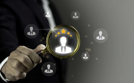 El papel clave de los headhunters en la contratación de talento tecnológico en Elche